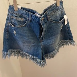 Good American Bombshell Short